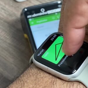 Como fazer pagamento por aproximação usando Apple Watch